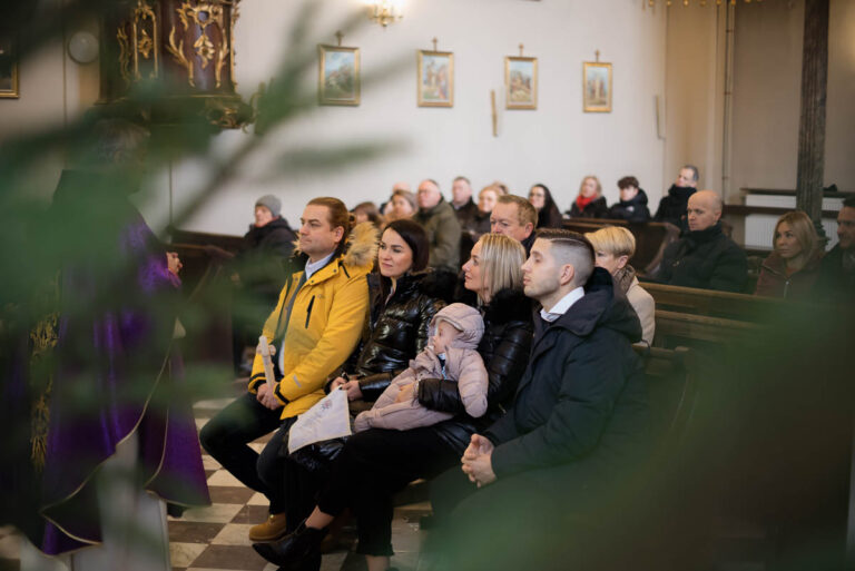 Chrzest swiety w Kosciele Karola Boromeusza na Karczowce w Kielcach 12