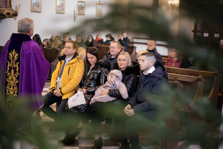 Chrzest swiety w Kosciele Karola Boromeusza na Karczowce w Kielcach 13
