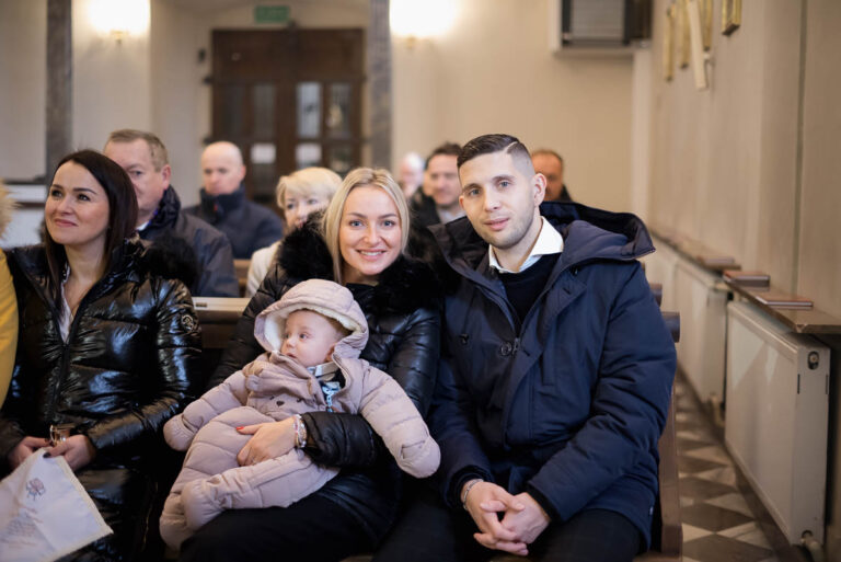 Chrzest swiety w Kosciele Karola Boromeusza na Karczowce w Kielcach 14