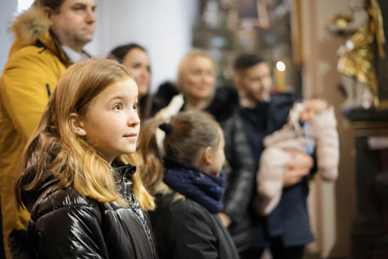Chrzest swiety w Kosciele Karola Boromeusza na Karczowce w Kielcach 17