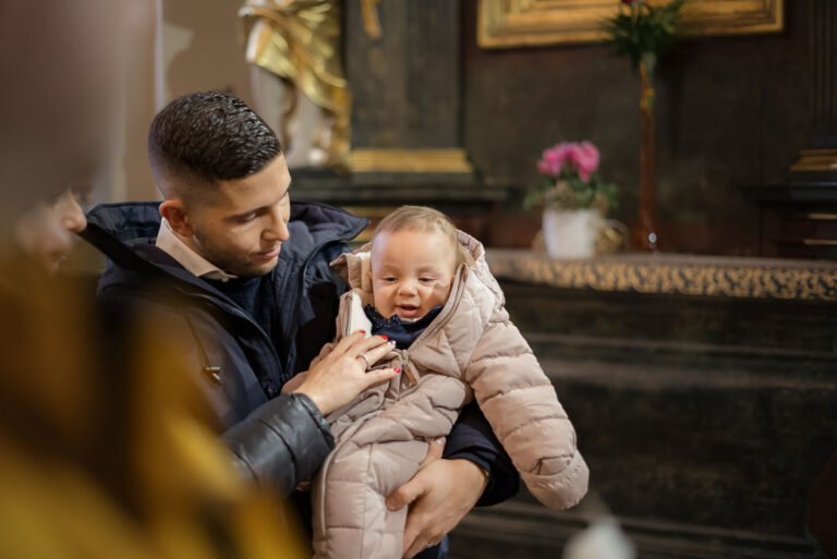 Chrzest swiety w Kosciele Karola Boromeusza na Karczowce w Kielcach 22