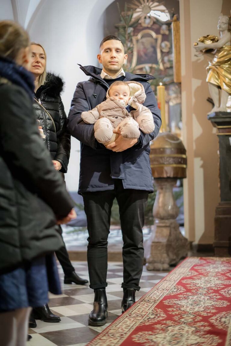 Chrzest swiety w Kosciele Karola Boromeusza na Karczowce w Kielcach 23